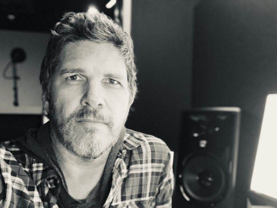 Dean, voice actor