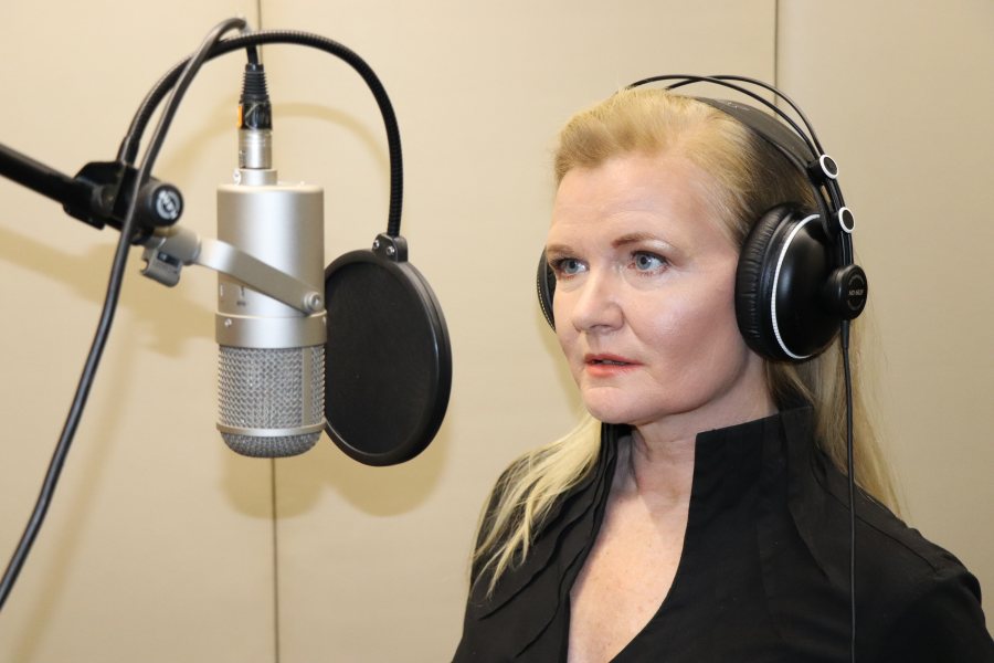 Eva, voice actor