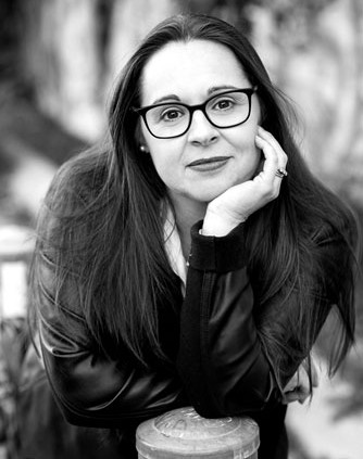 Victoria, female voiceover artist