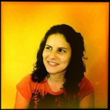 Ana Cláudia, voice actor