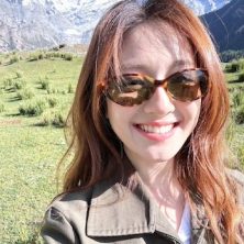 Amanda, voice actor