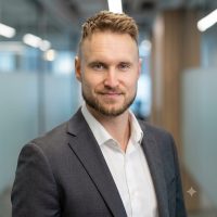 Brett, voice actor