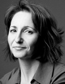 Sonia, voice actor