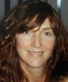 Suzanne, voice actor