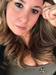 Eleonora, voice actor