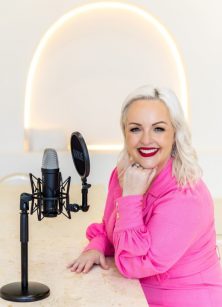 Nicole, voice actor