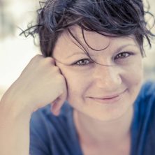 Anja, voice actor
