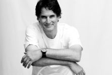 Adrián, voice actor